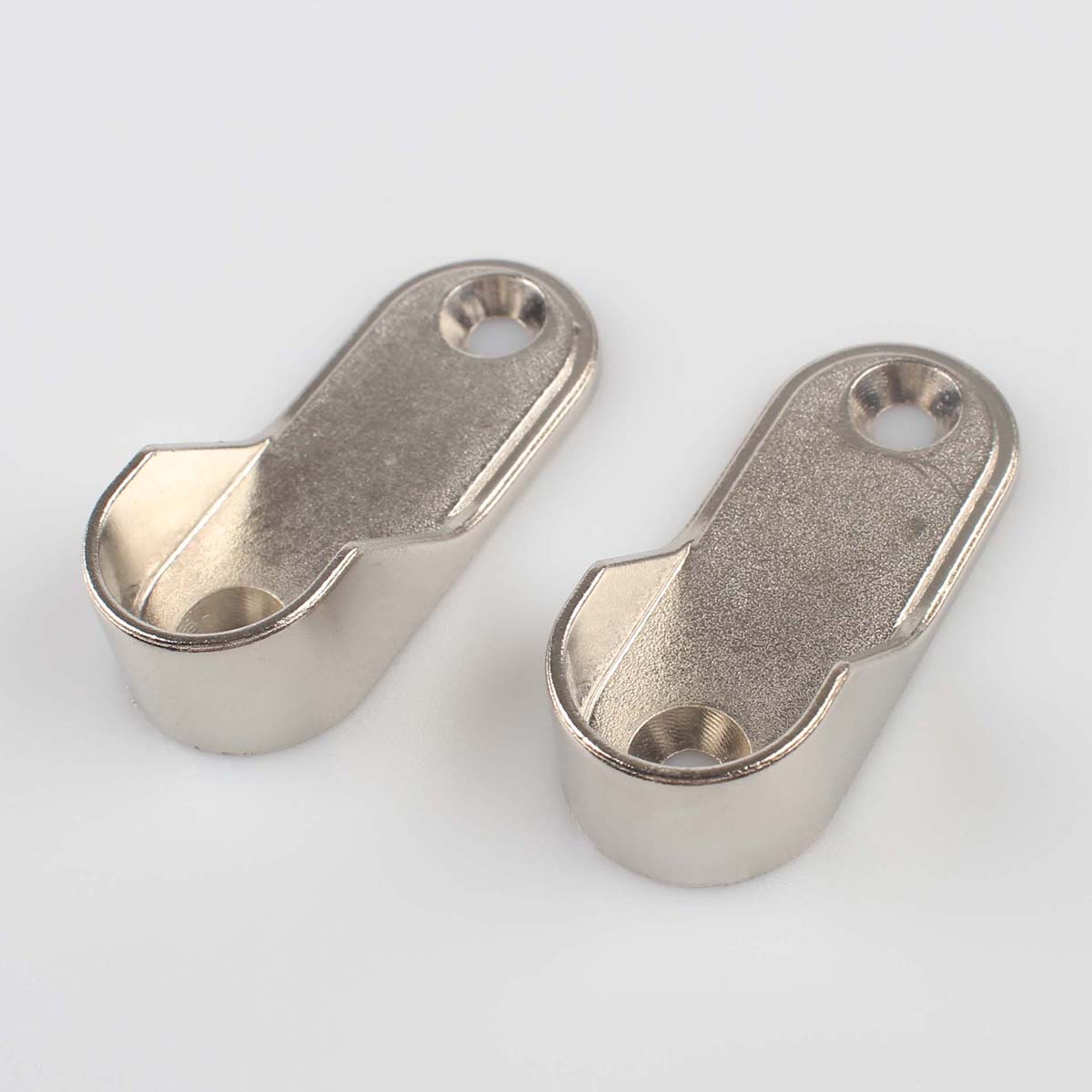 Wardrobe support tube holder (3).jpg